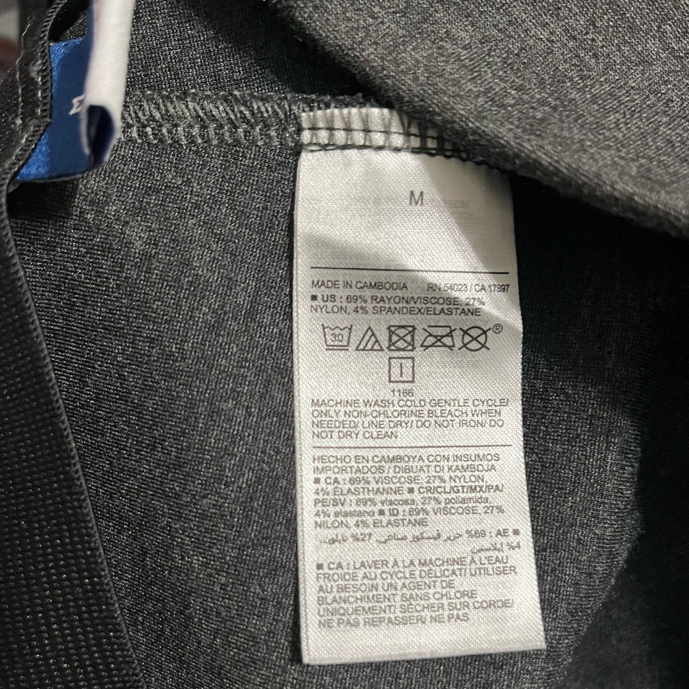 (2) Old Navy Extra High-Waisted Stevie Crop Kick Flare Pants Bundle - Picture 6 of 6